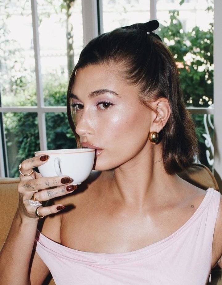 download-3 Inside Hailey Bieber’s Morning Routine (And How to Copy It)